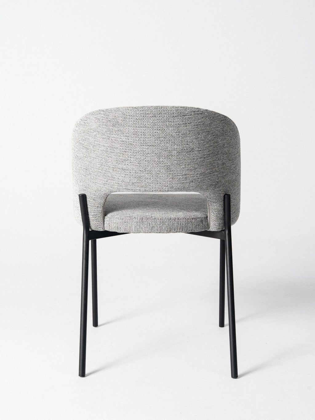 Silla Gala — Tapizado en Chenille | Base Metálica Negra | Silla de Comedor Elegante