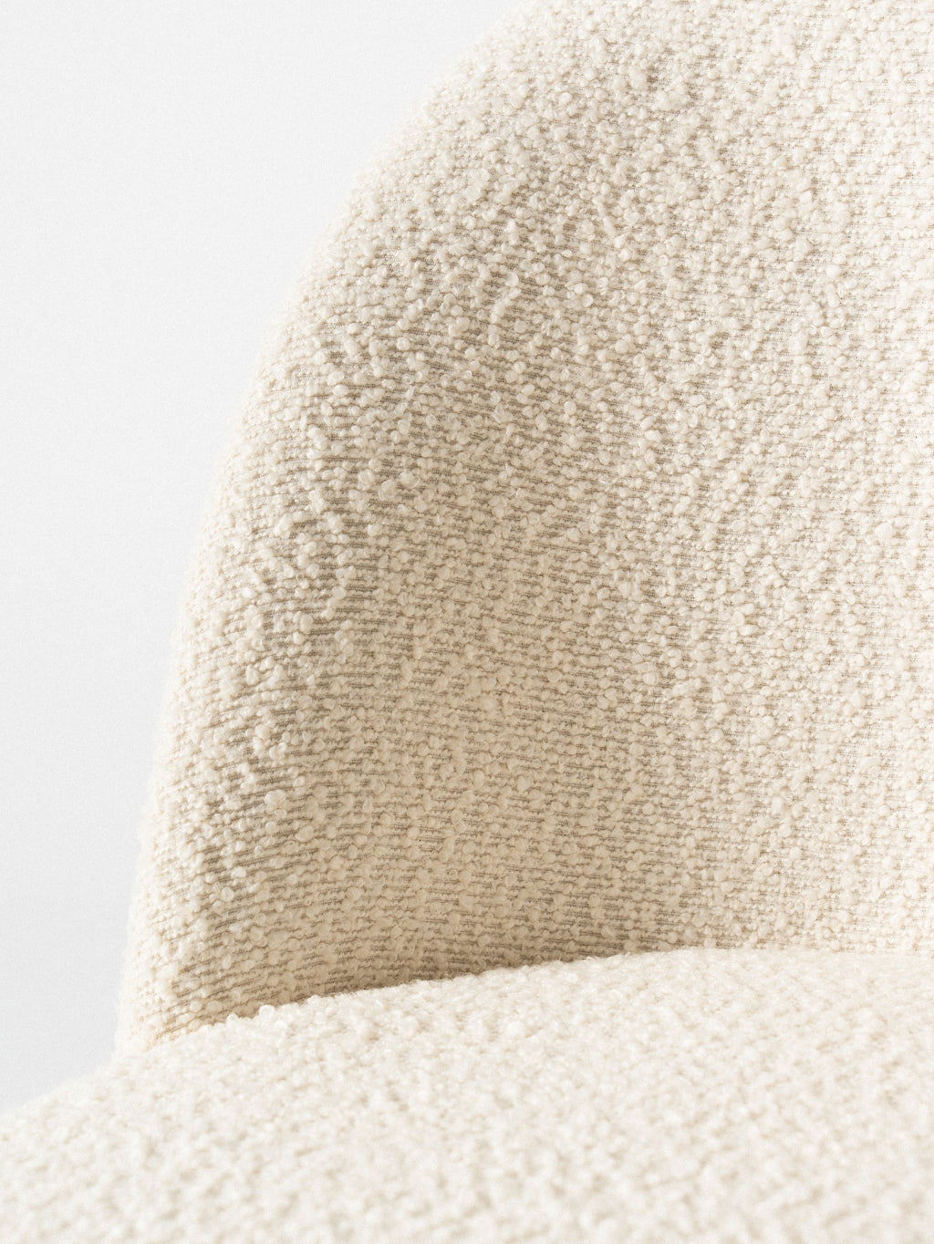Silla Greta — Tapizado en Bouclé | Base Metálica Negra | Silla de Comedor Texturizada