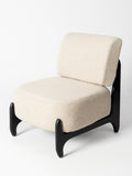 Butaca Amaro — Tapizado en Bouclé | Estructura de Madera | Sillón de Lectura