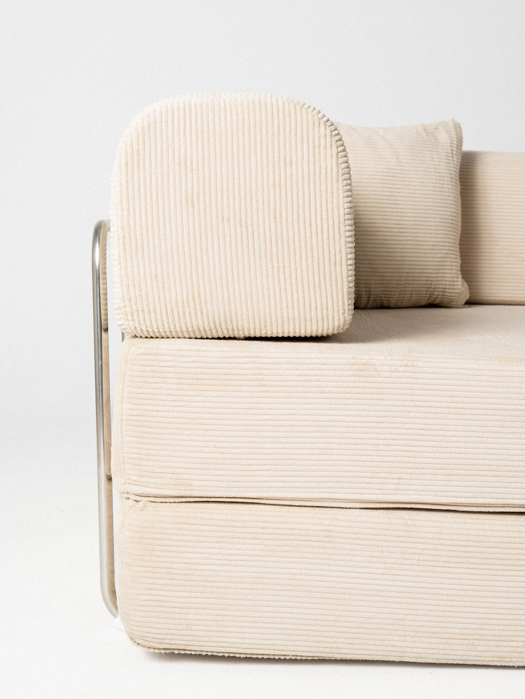 Sofá Gianni 2 Cuerpos — Tapizado en Corduroy | Estructura Metálica | 203 cm