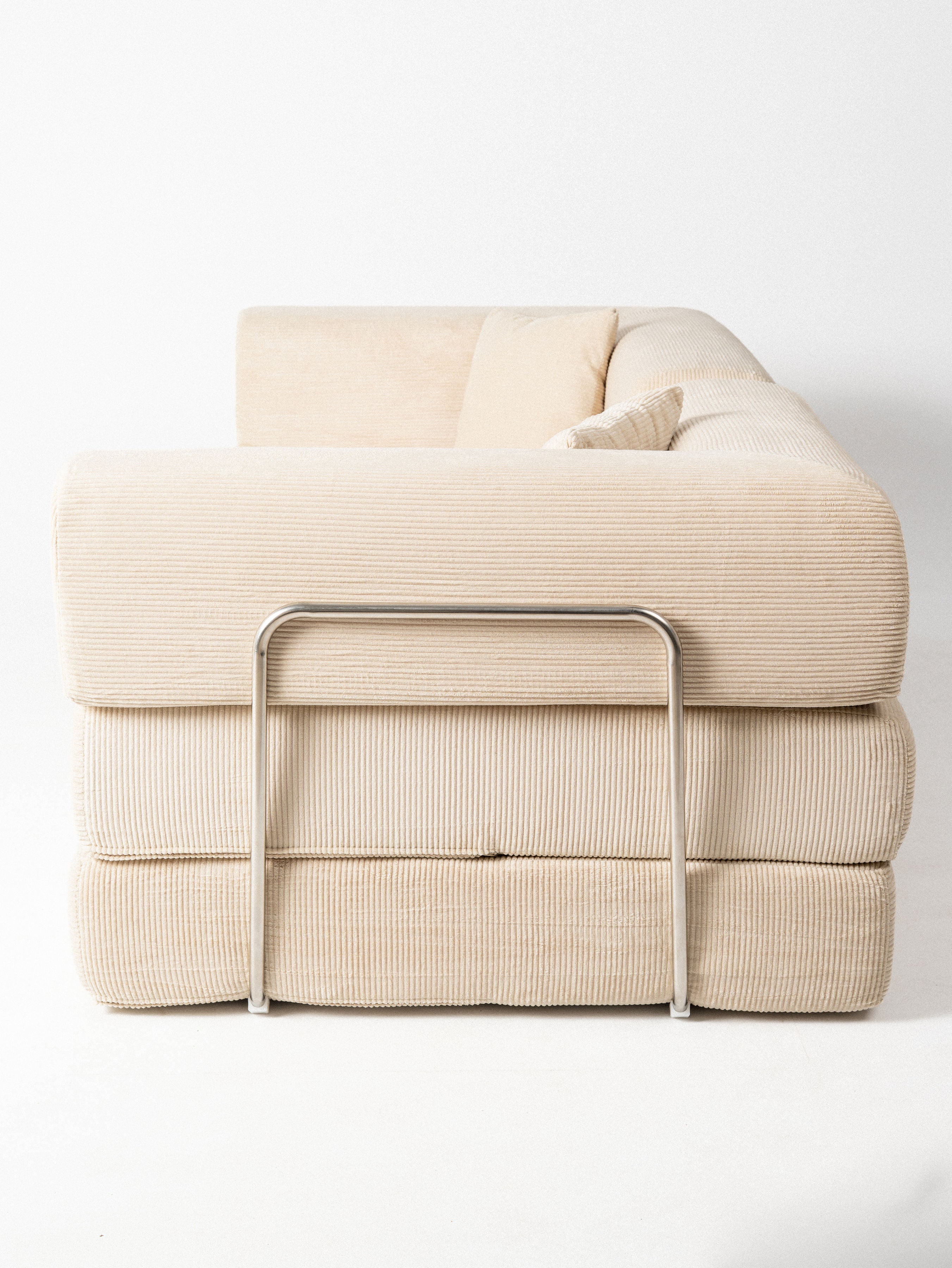 Sofá Gianni 2 Cuerpos — Tapizado en Corduroy | Estructura Metálica | 203 cm
