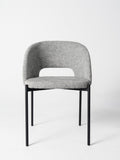 Silla Gala — Tapizado en Chenille | Base Metálica Negra | Silla de Comedor Elegante