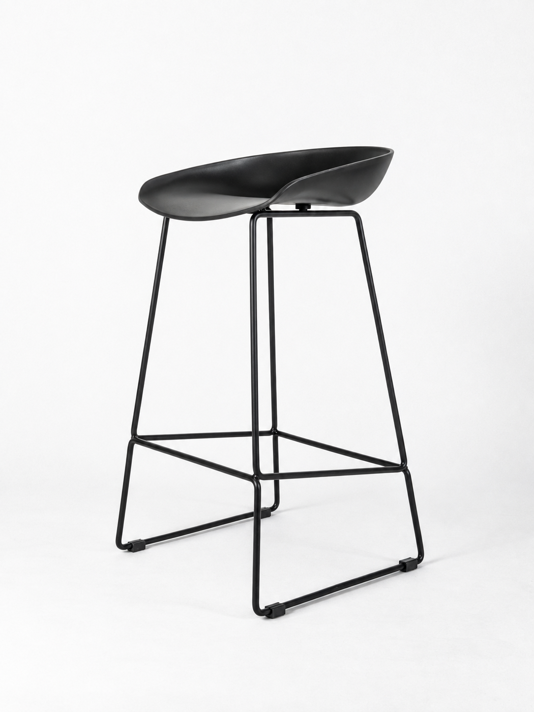 Silla Alta Roma — Polipropileno | Base Metálica Negra | Bar y Barra